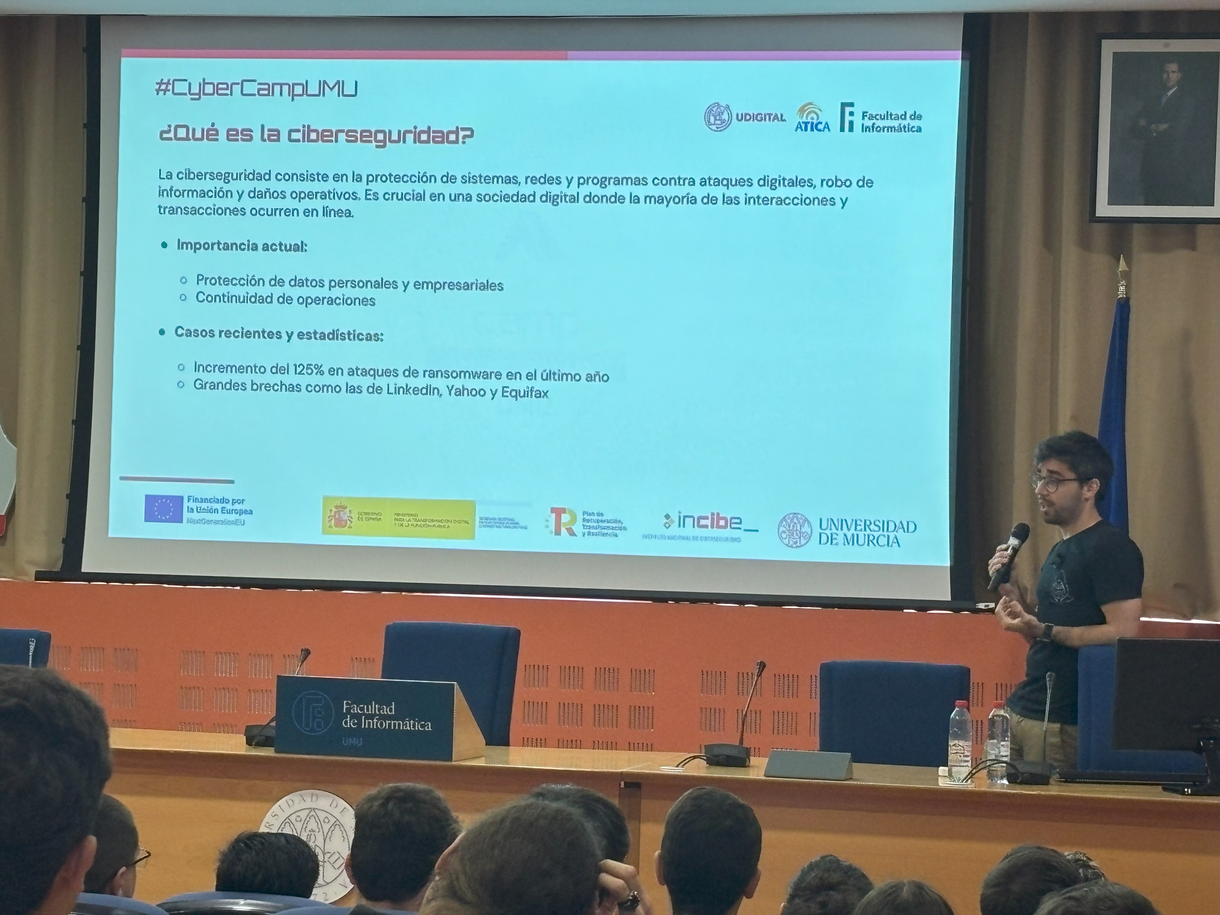 Ponente en la Universidad de Murcia
